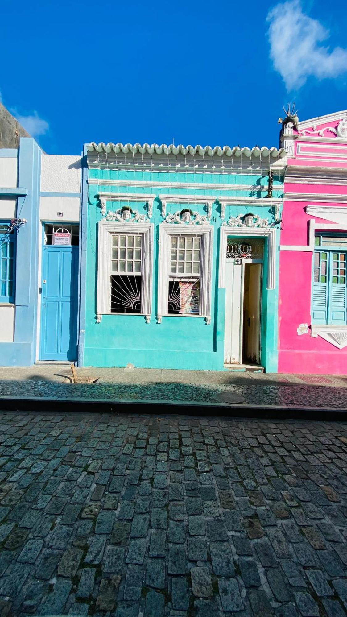 Hostel Familiar Salvador Exterior photo